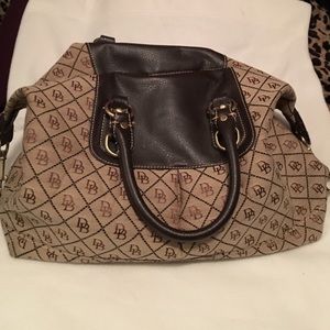 Brown/beige Dooney & Bourke handbag
