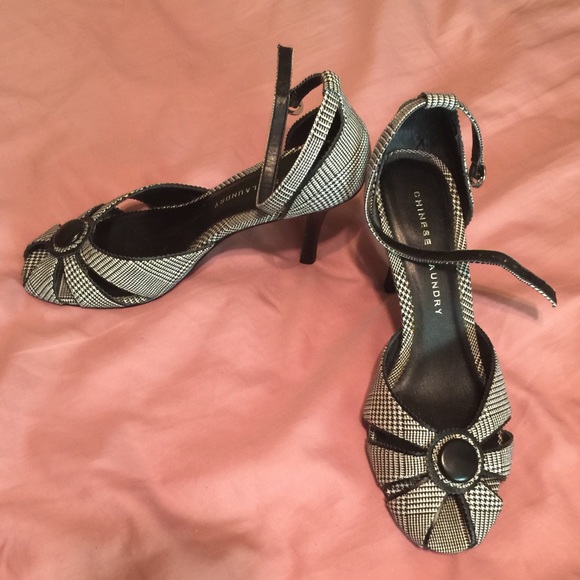 Chinese Laundry black & white houndstooth size 10