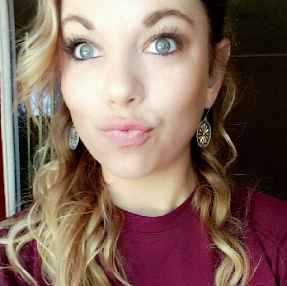 Meet your Posher, Tori