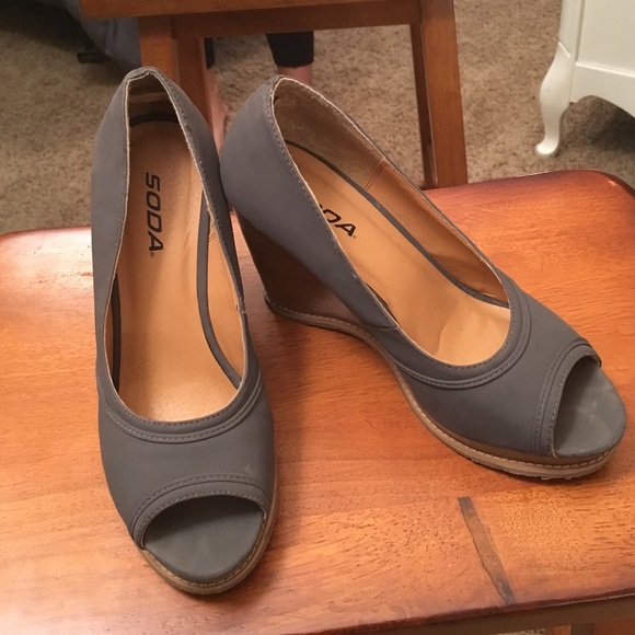 Gray wedges