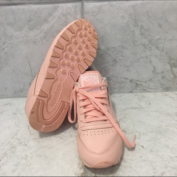Pastel Pink Reeboks - Picture 2 of 3