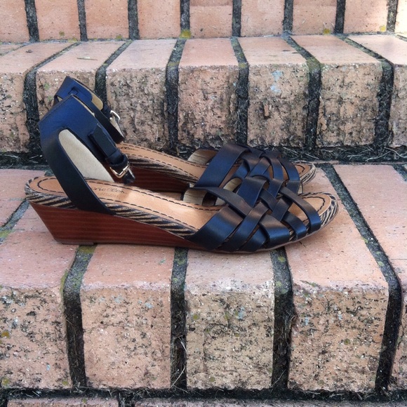 Seychelles Black Leather Wedge
