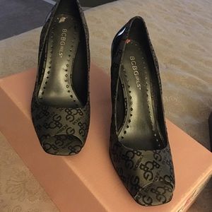 BCBG HIGH HEELS 👠