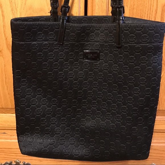 Michael Kors tote