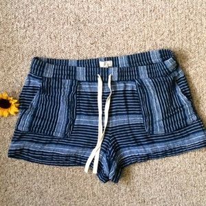 Lou & Grey casual shorts