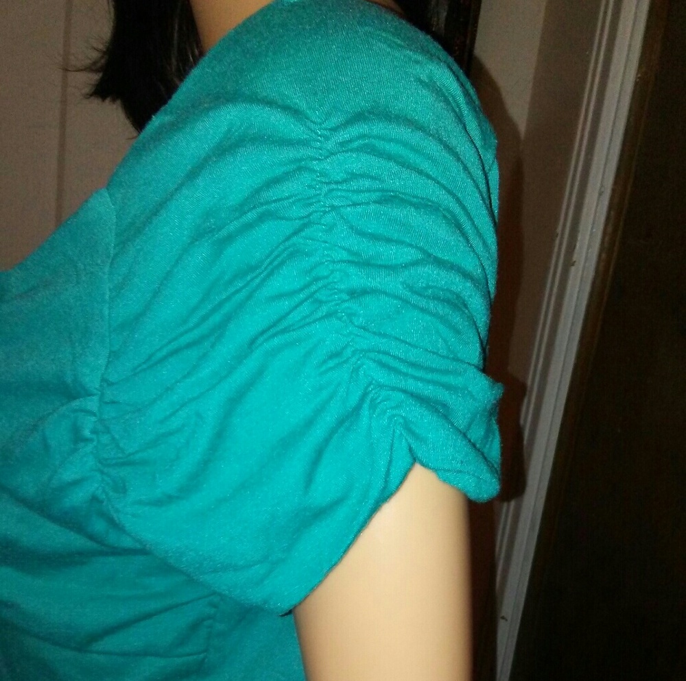 One Step Zip Top - Picture 3 of 7