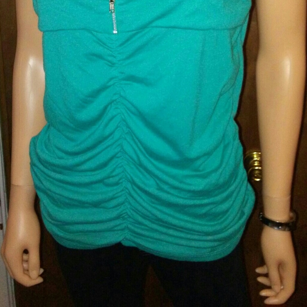 One Step Zip Top - Picture 7 of 7