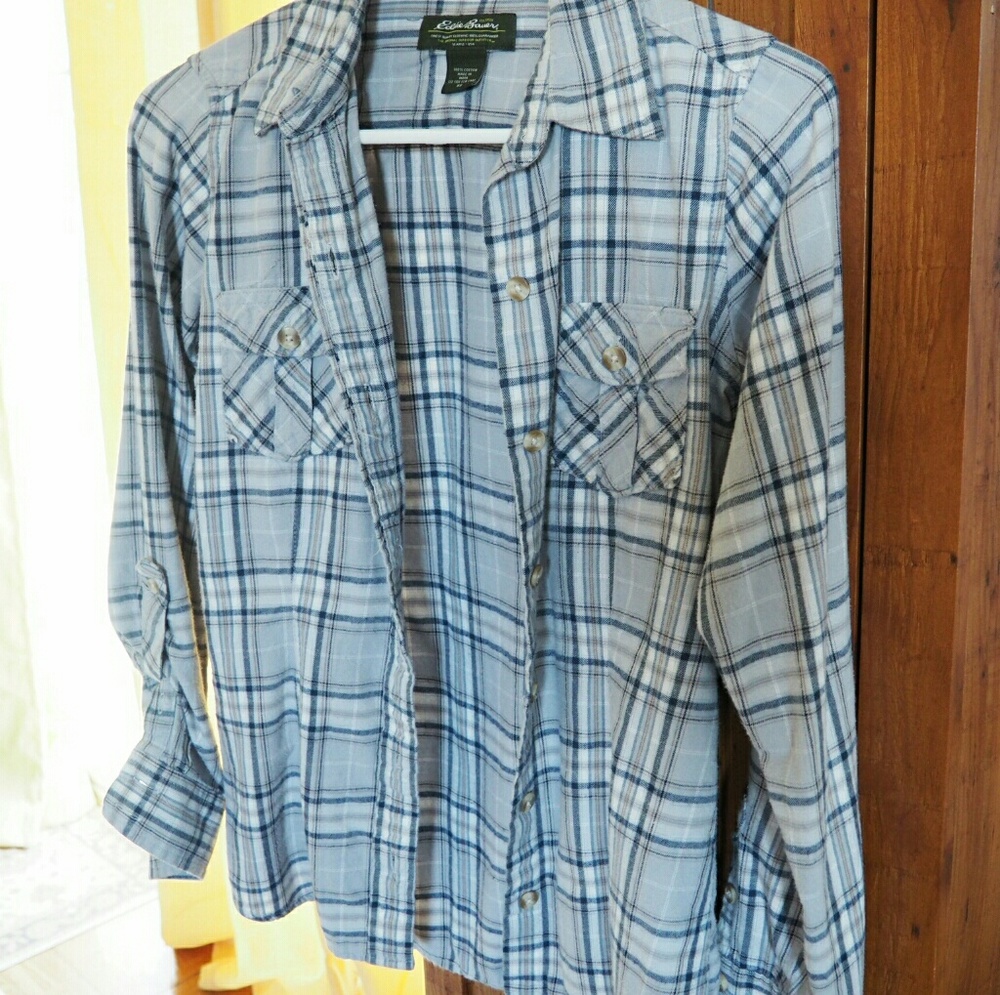 Eddie Bauers long-sleeve button-up