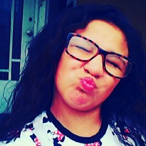 Meet your Posher, Daniella