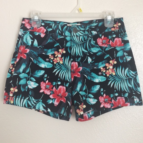 High Waisted Hawaiian Shorts