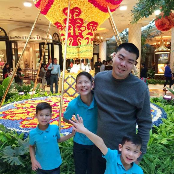 Meet your Posher, Gregory