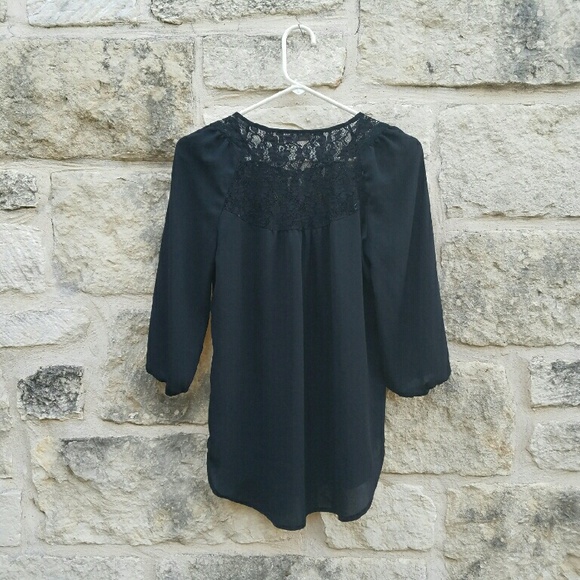 Black Lace Blouse - Picture 2 of 3