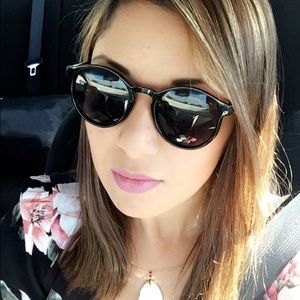 Meet your Posher, Mayra