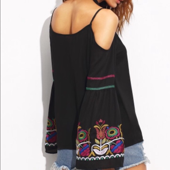 Cold shoulder embroidered blouse - Picture 3 of 3