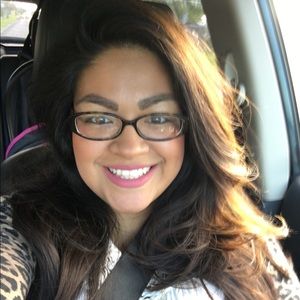 Meet your Posher, Denise