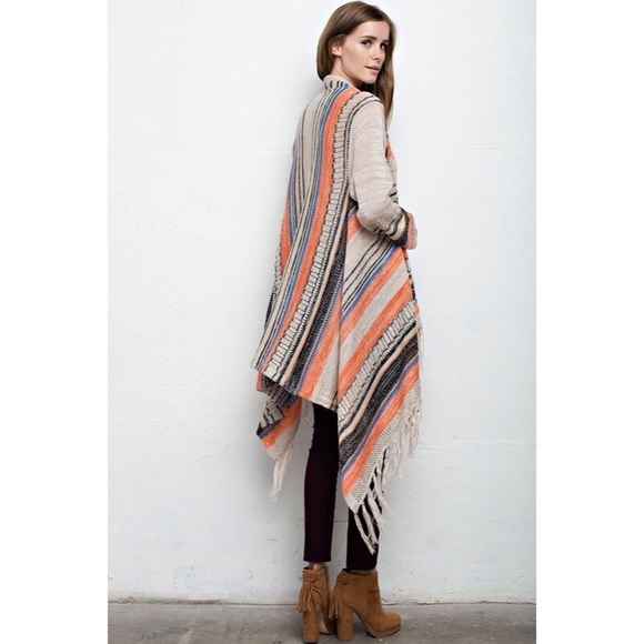 •LAST• Sweater Weather Fringe Cardigan - Picture 6 of 6