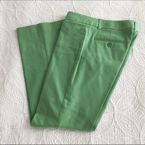 Cropped green pants