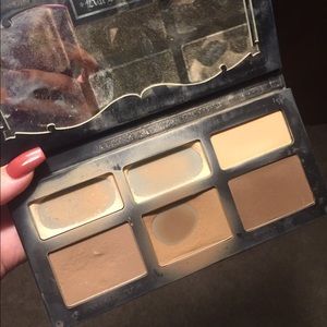 Kat Von D Contour kit