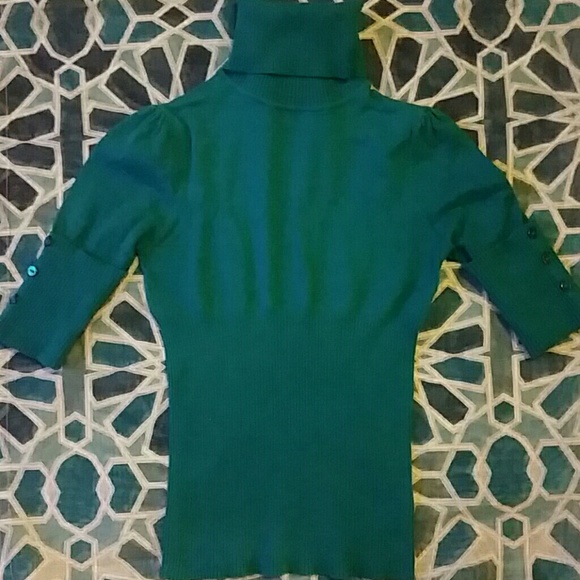 Aqua Knit Turtleneck Short-Sleeve with Buttons - Picture 1 of 2