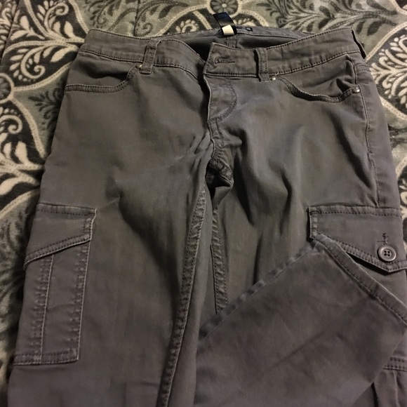 Grey skinny pants