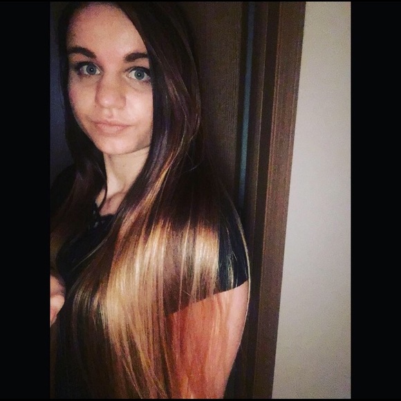 Meet your Posher, Katy - Picture 2 of 6