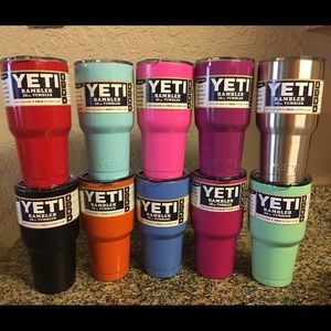 Back in stock!! 30 oz yeti AUTHENTIC rambler