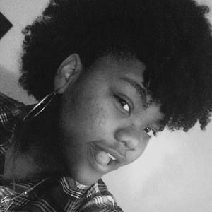 Meet your Posher, Cristina