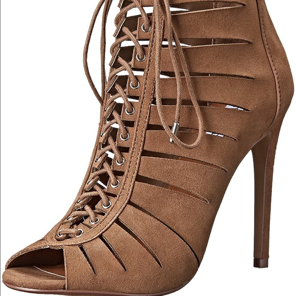 💎New Steve Madden Booties💎in "Sand" - Picture 6 of 8