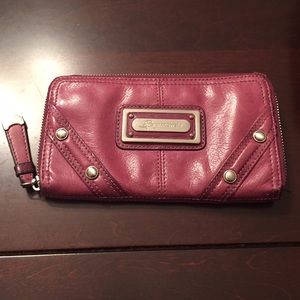 B. Makowsky wallet