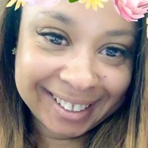 Meet your Posher, Adrienne