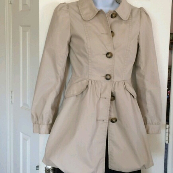 Gorgeous trench coat