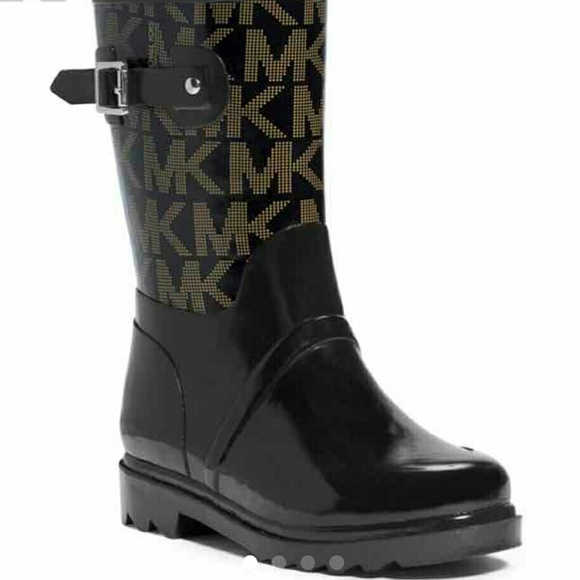 SOLD!!!!!!Michael Kors Rainboots SOlD!!!!