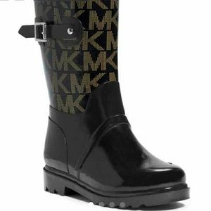 SOLD!!!!!!Michael Kors Rainboots SOlD!!!!