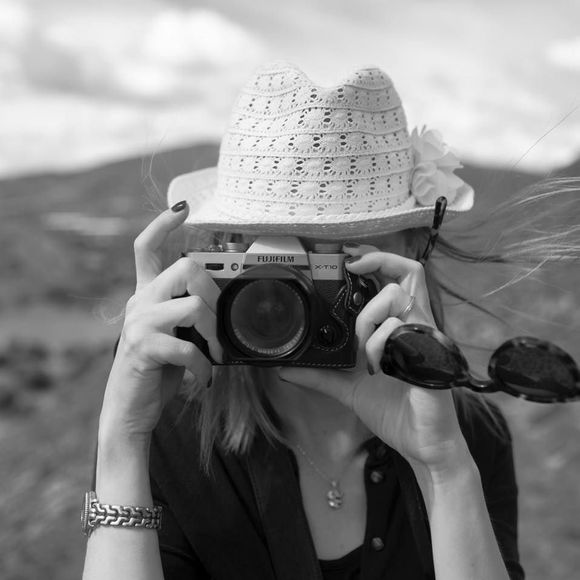 Meet your Posher, Emily