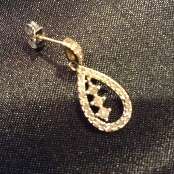 Diamond Earrings🌹Today Only🌺 - Picture 2 of 3