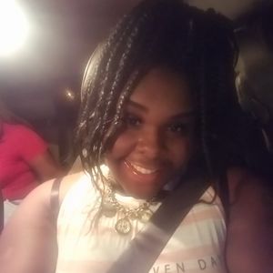 Meet your Posher, Tabitha