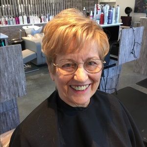 Meet your Posher, Linda