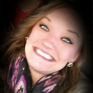 Meet your Posher, Brittney