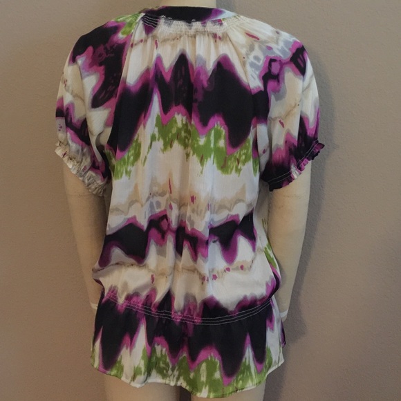 Tops - Picture 2 of 3