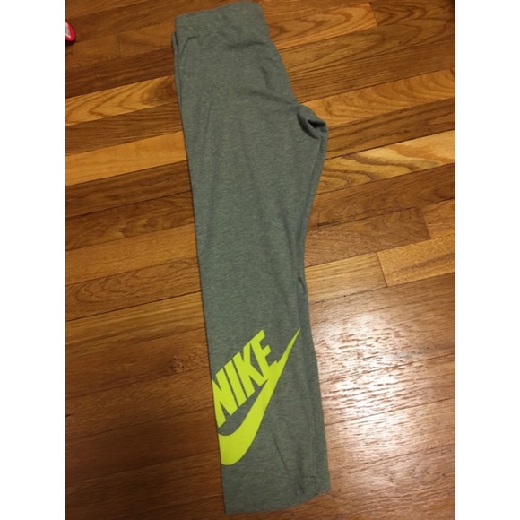 Nike leggings