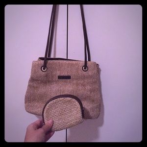 Cute woven handbag!!
