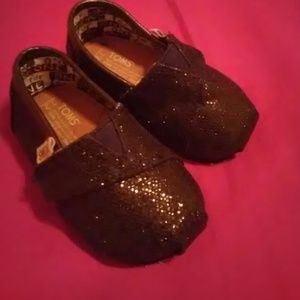 NWOT Black Glitter Toms