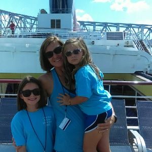 Meet your Posher, Lynda