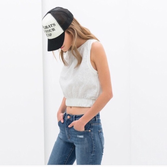 Zara Trafaluc White Lace Print Crop Tank