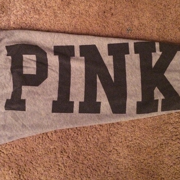 VS PINK grey capris