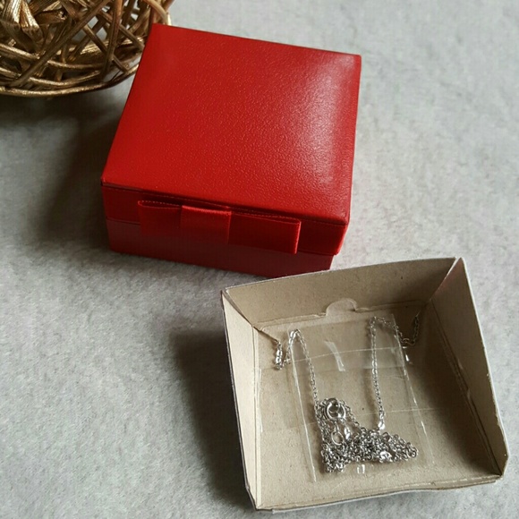 🎄Holiday Shimmers Fine Silver Plated CZ Necklace - Picture 4 of 4