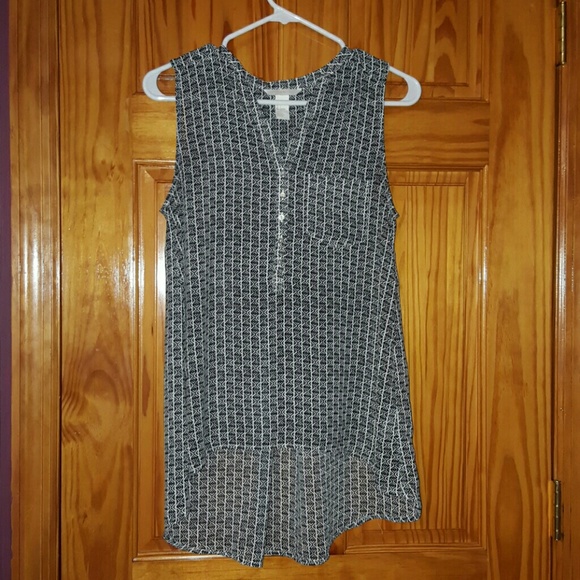 H&M black and white aztec print top