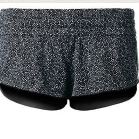 NWT Reversible lululemon shorts