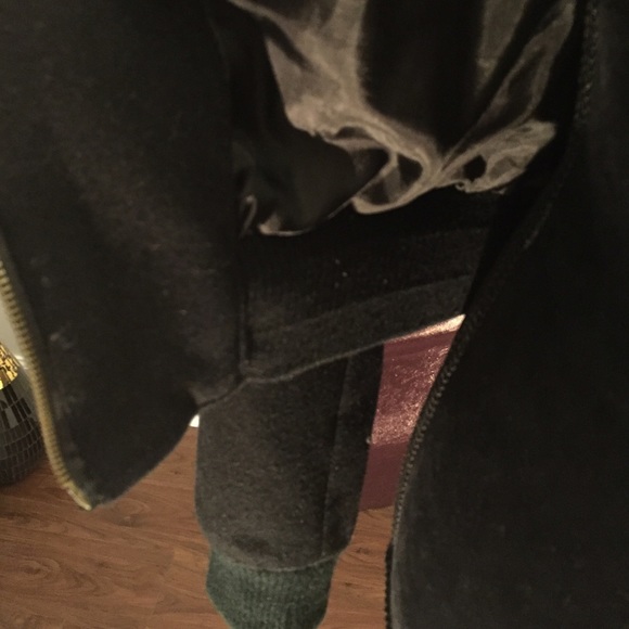 Black jacket - Picture 3 of 4