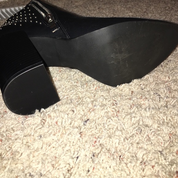 Shoes - Picture 2 of 3